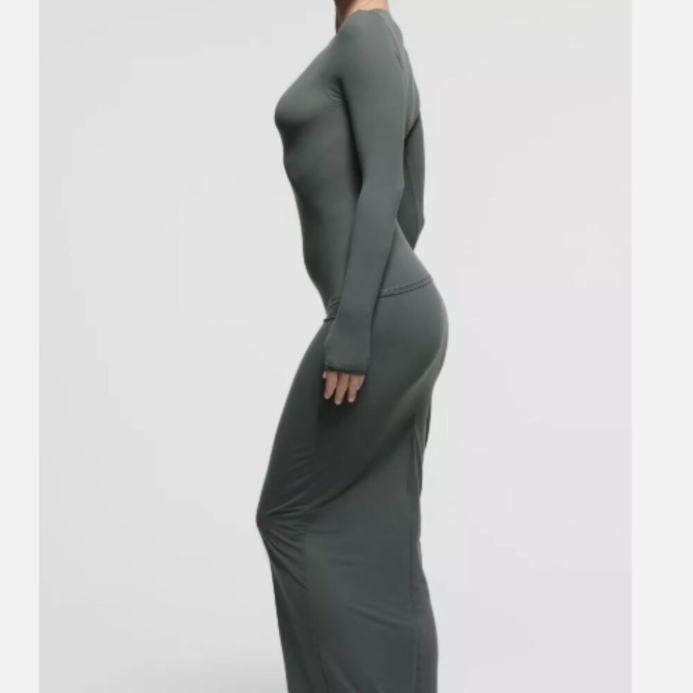 Skims Fits Everybody Maxi Skirt & Top